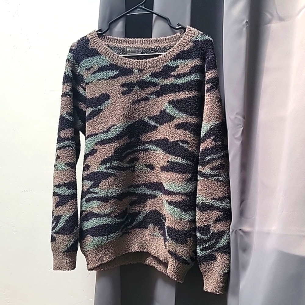 Barefoot Dreams Women's Medium Cozy Chic Seaside Green Camo Crewneck Sweater